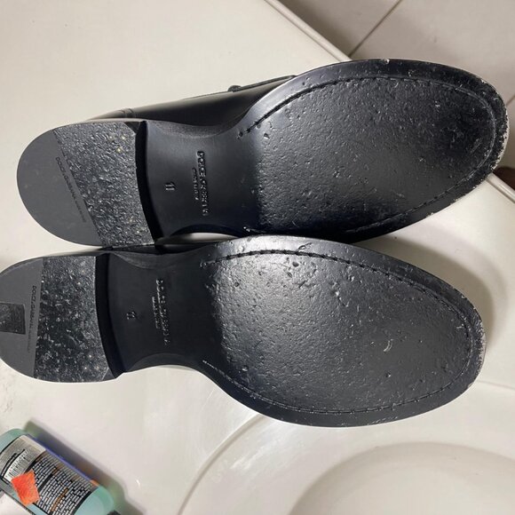 Dolce & Gabbana Black Loafers with Gold Accents main image 8